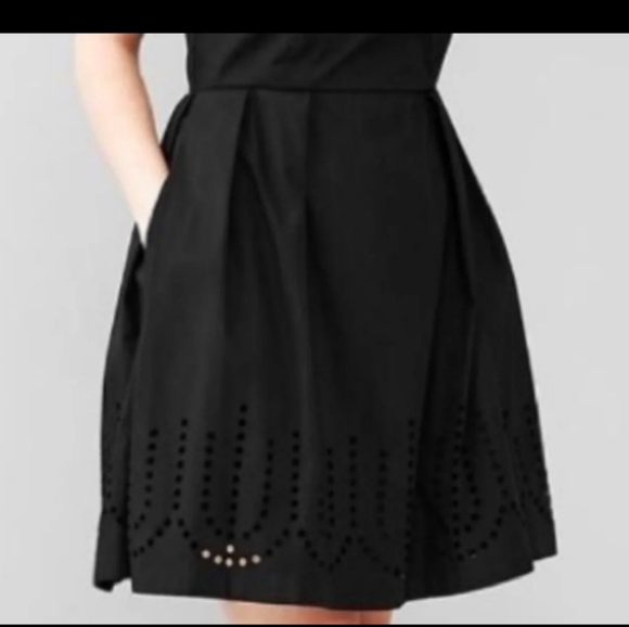 GAP black laser dress Size 4 - Picture 4 of 6